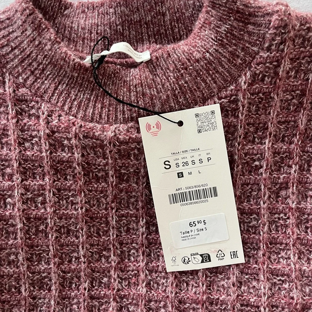 Zara Sleeveless Maroon Knit Dress with Faux Fur Trim - Picture 6 of 10